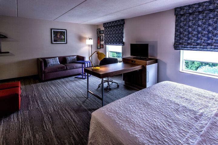 Room 32 of 45