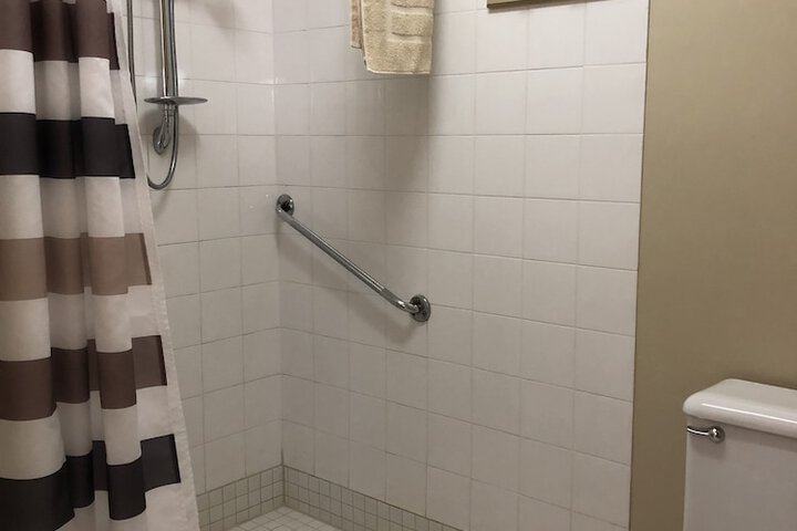 Room 18 of 72