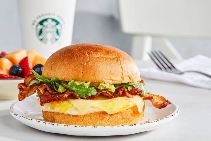 Courtyard by Marriott Edison Woodbridge