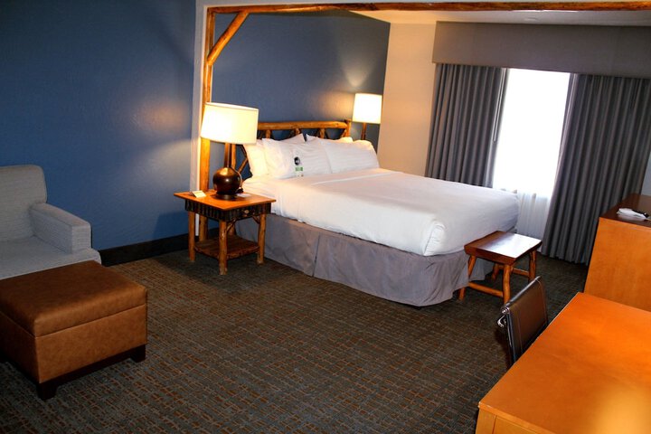 Holiday Inn Resort The Lodge at Big Bear Lake by IHG