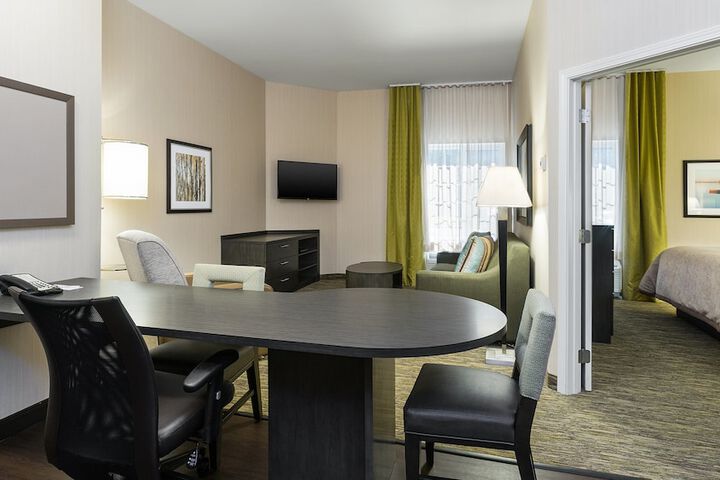 Candlewood Suites Grove City - Outlet Center by IHG