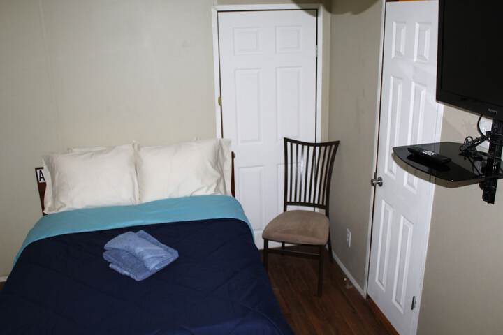 Room 10 of 46