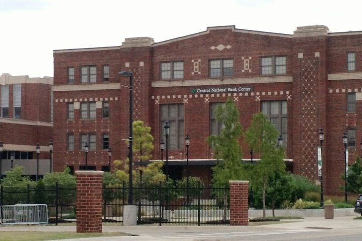 Ramada by Wyndham Enid