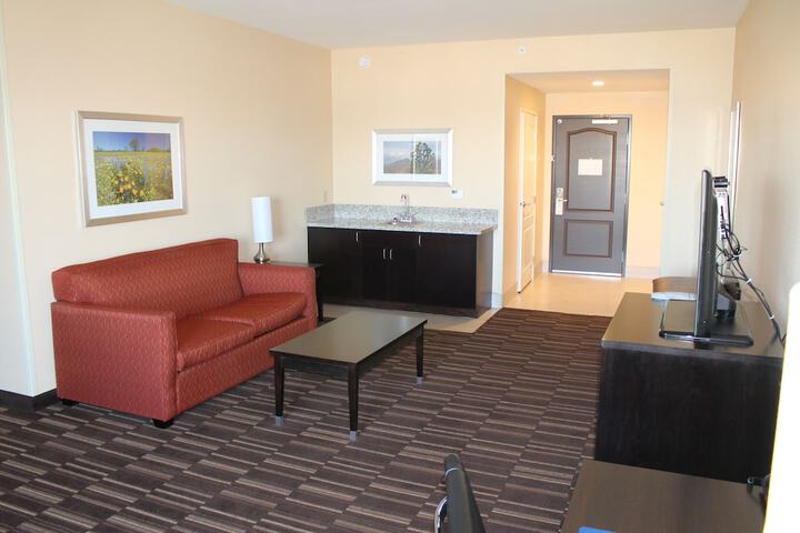 Room 11 of 30