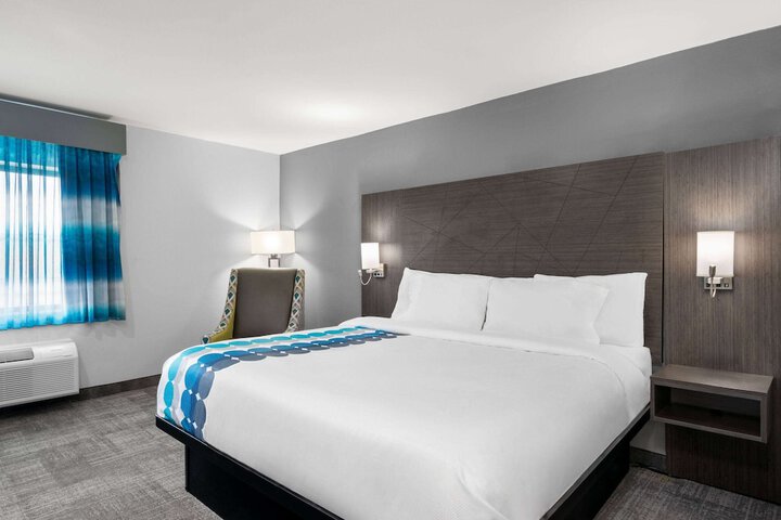 Room 42 of 50