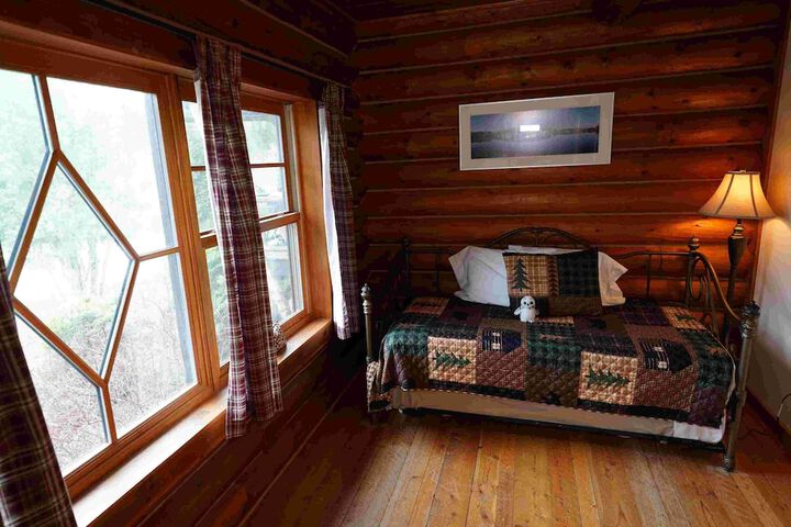 Room 48 of 241