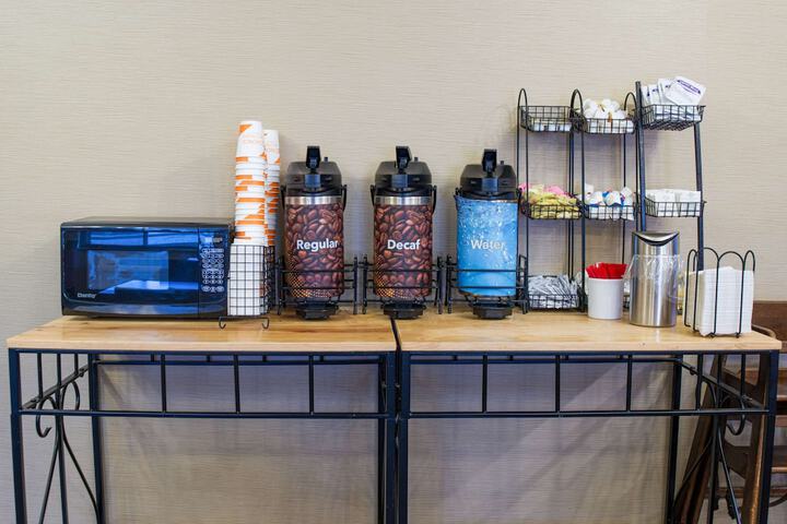 Breakfast/Coffee Service 35 of 41