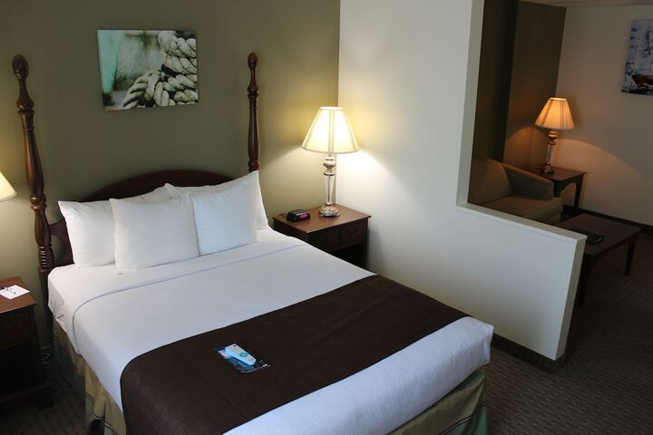 Room 14 of 60