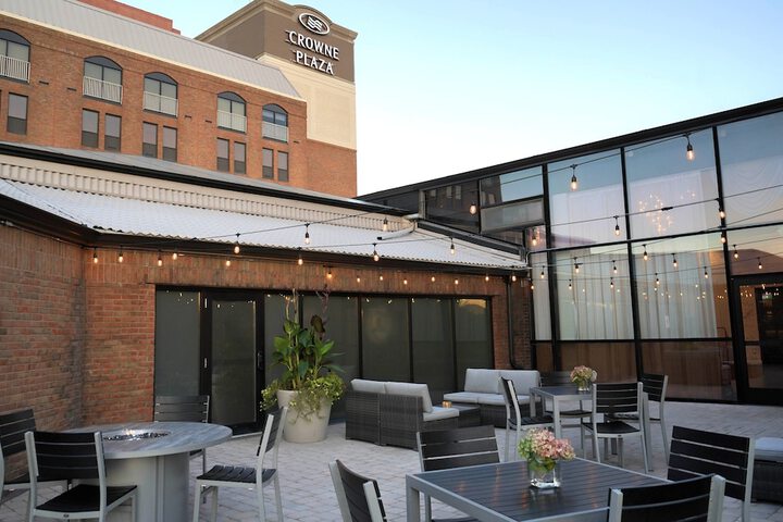 Crowne Plaza Providence-Warwick Airport by IHG