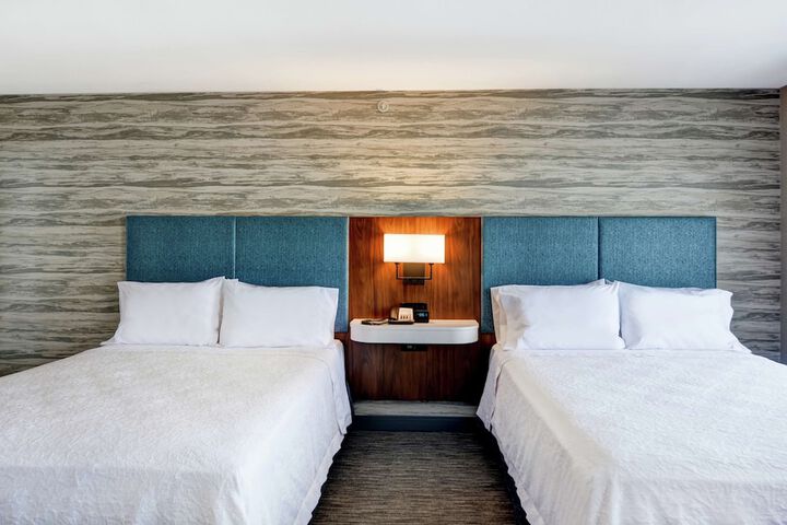Room 21 of 40