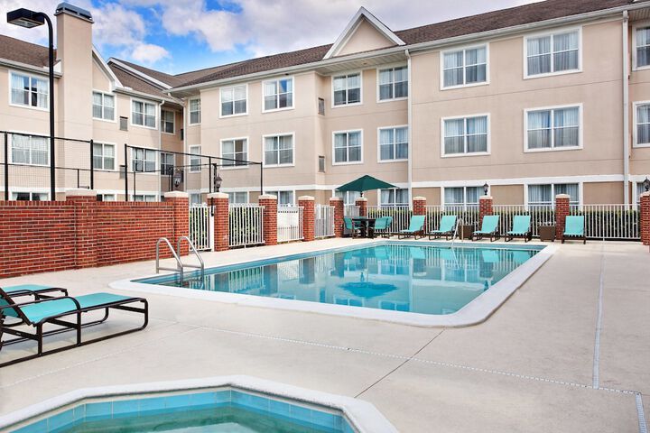 Pool 4 of 26