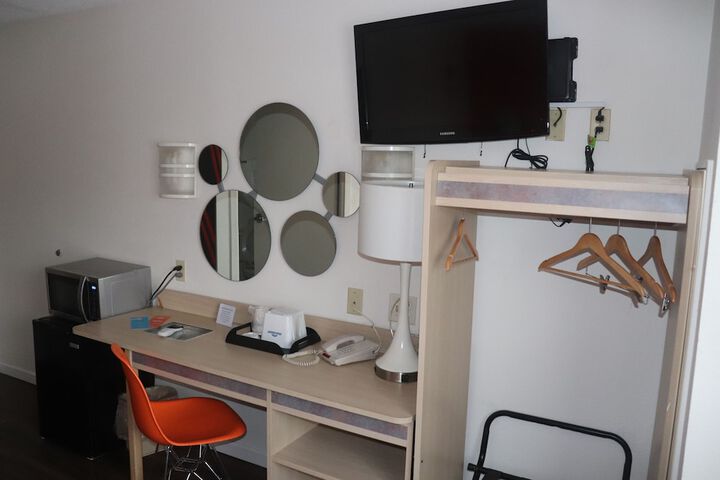 Room 19 of 31