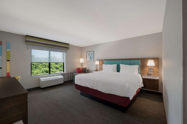 Room 33 of 42
