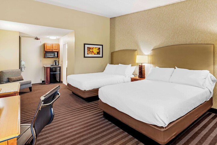 Room 32 of 56