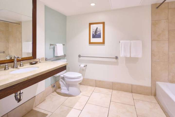 Royal Lahaina Resort & Bungalows