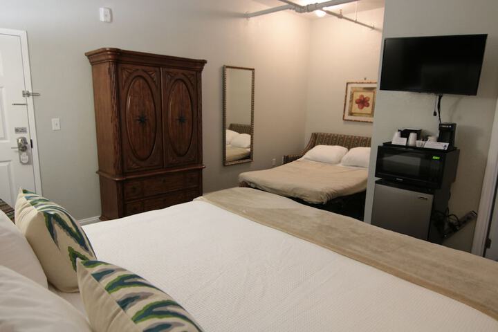 Crystal Bay Historic Hotel