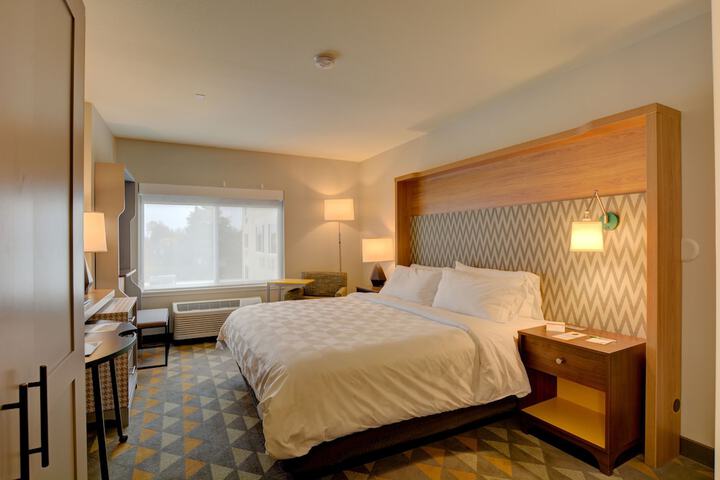 Holiday Inn Salem by IHG