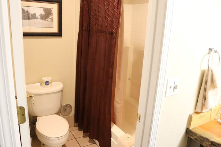 Room 40 of 51