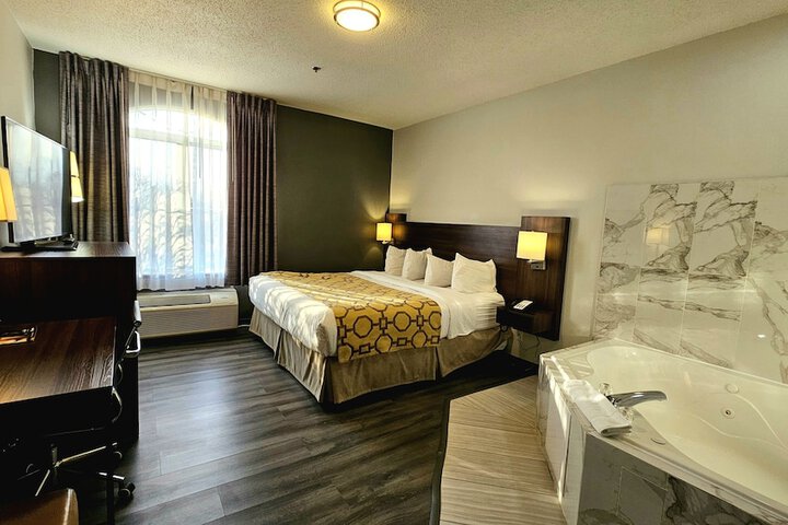 Room 18 of 44