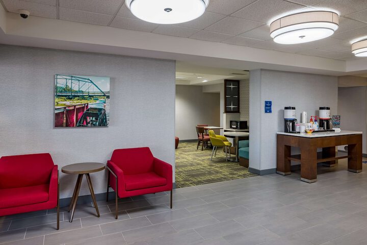 Hampton Inn Bentonville / Rogers