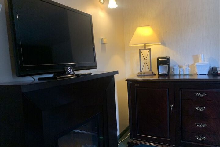 Room 25 of 41