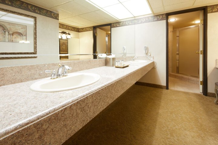 Room 54 of 105