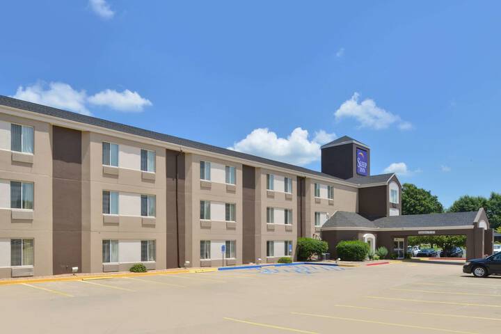 Hotel 4 of 18