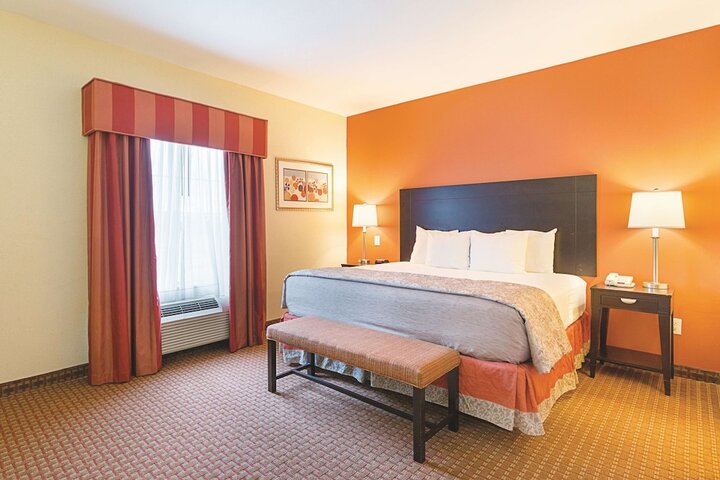 Room 25 of 61