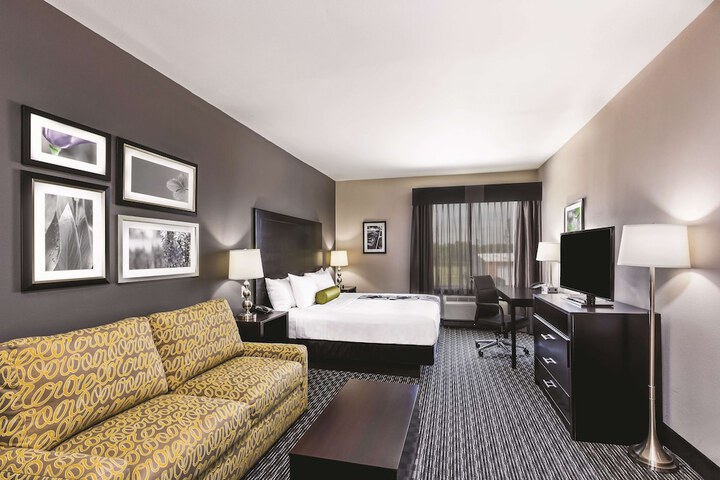 Room 36 of 62
