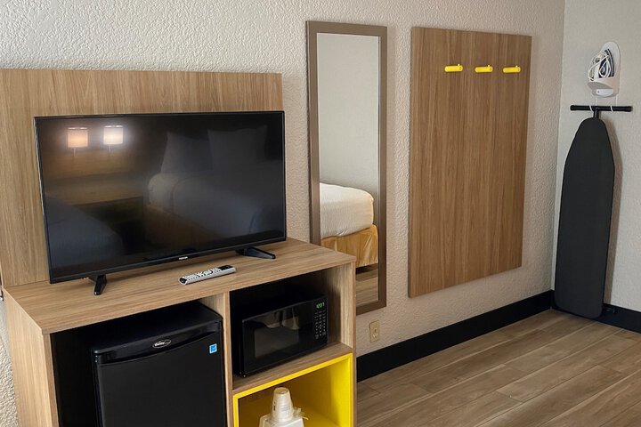 Room 43 of 56