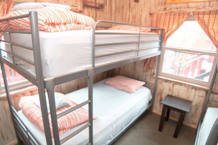 Room 46 of 70