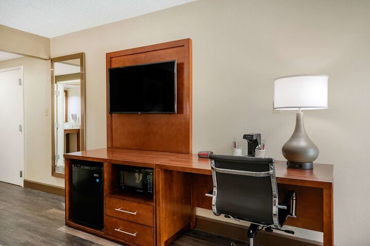 Room 36 of 38