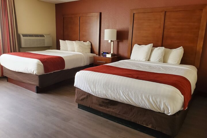 Room 17 of 32