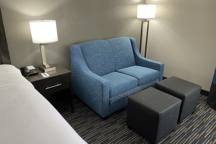 Room 46 of 67