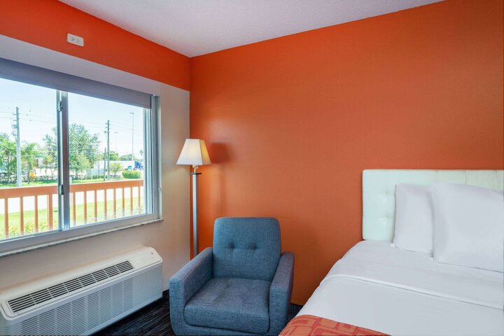 Room 20 of 42