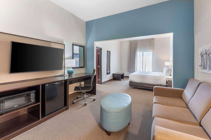 Room 34 of 42