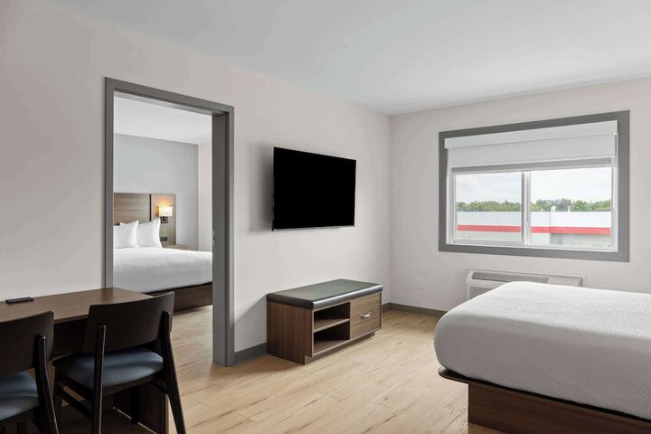 Days Inn by Wyndham Steinbach