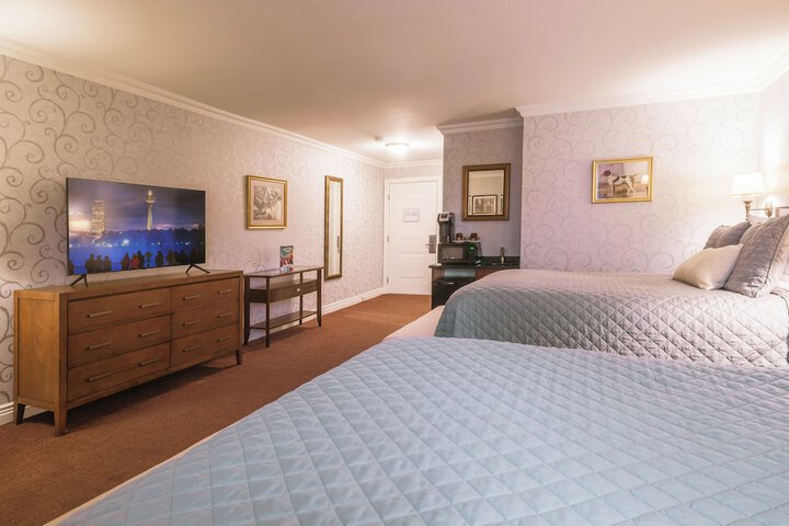 Red Coach Inn