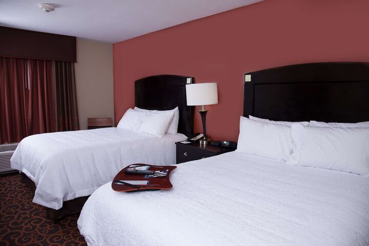 Hampton Inn & Suites Dickinson