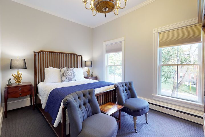 Room 44 of 58