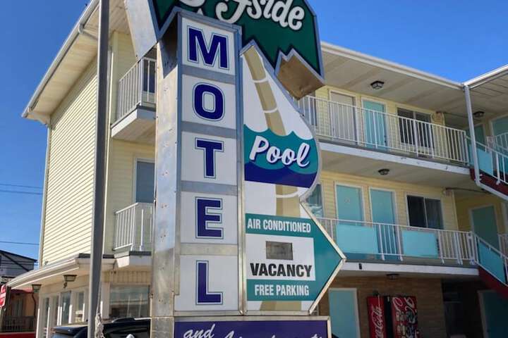Hotel 3 of 53