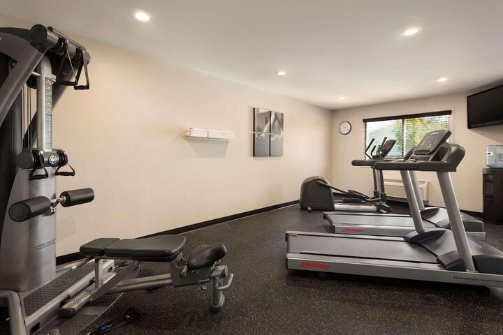 Country Inn & Suites by Radisson Baxter, MN