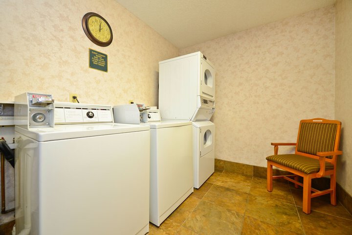 Room 26 of 61