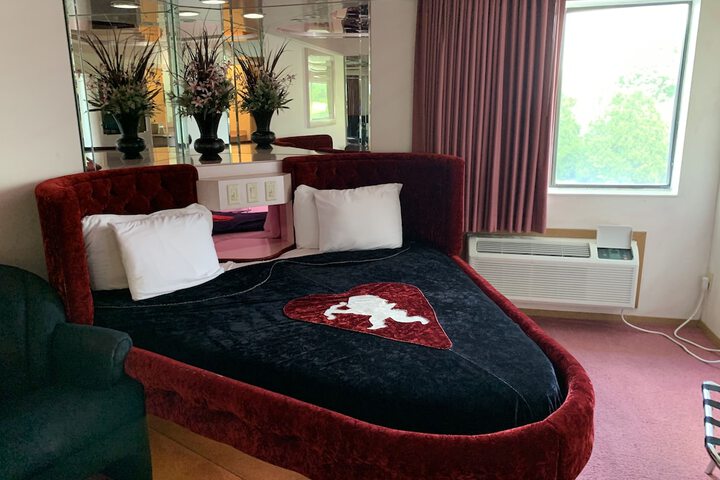 Room 34 of 55