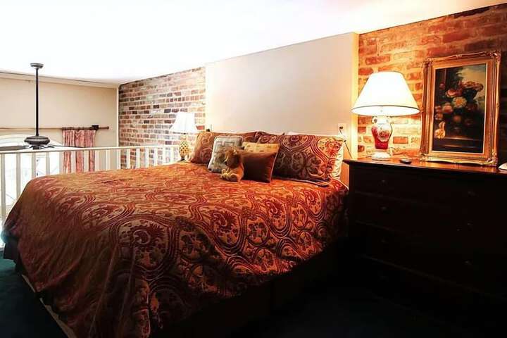 Room 8 of 79