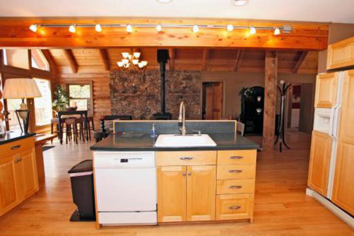 County Road House 146846