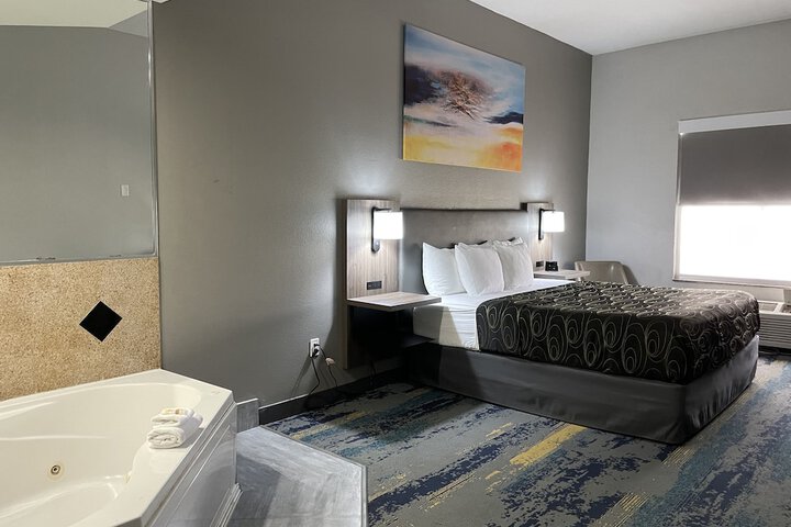 Room 43 of 60