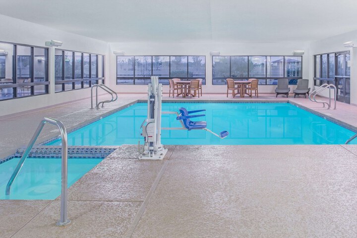 Pool 2 of 20