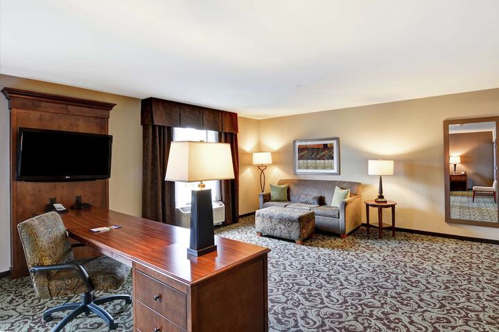 Room 28 of 45