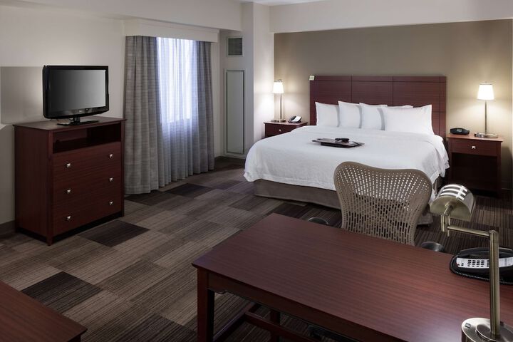 Room 14 of 37